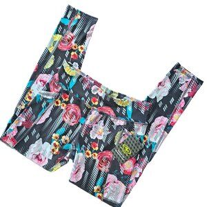 Athletic Works Rose Floral Legging Pants Girls size L or 10/12